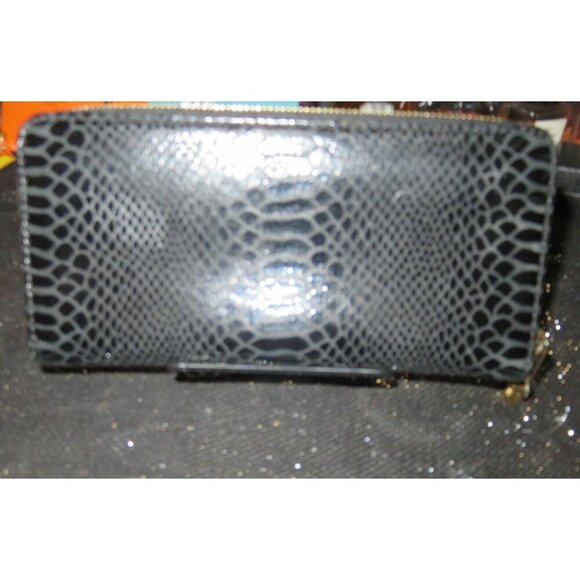 Michael Kors Jet Set Black Python Embossed Leather Zip Around Long Wallet - Picture 2 of 9